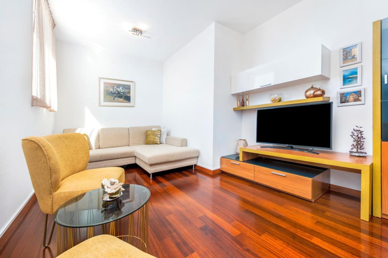 Apartment Anerol 로비니 외부 사진